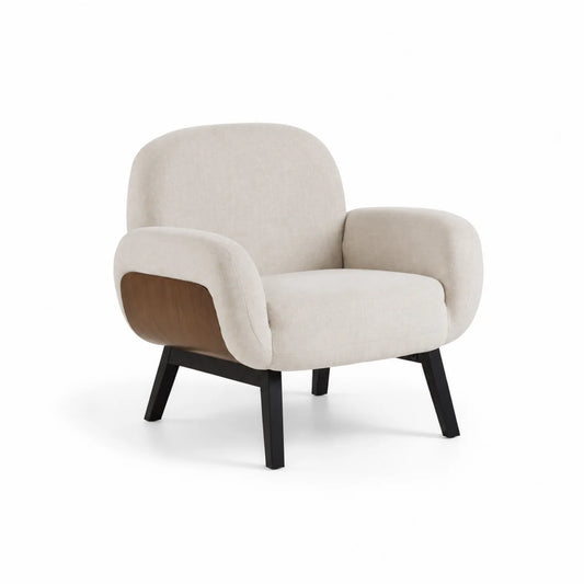 Fauteuil en tissu beige avec pieds en bois et métal